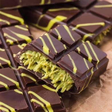 BAR CHOCOLATE PISTACHIO DUBAI